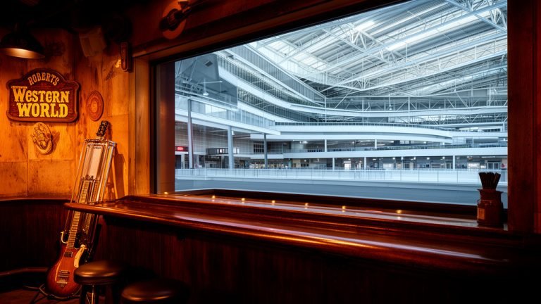 Robert’s Western World to Open Satellite at New Nissan Stadium