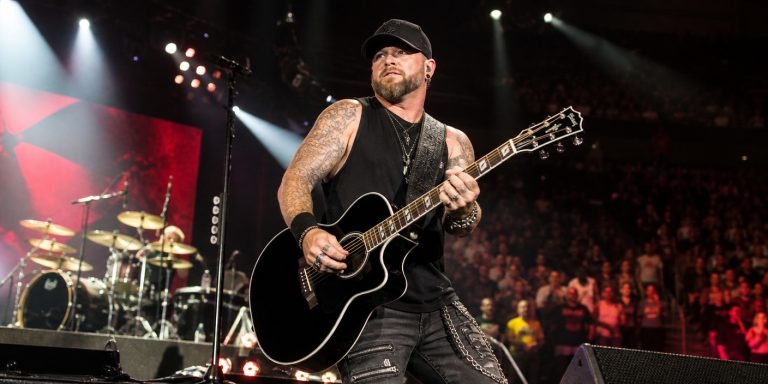 Brantley Gilbert Extends ‘Real American Tour’ Into 2026
