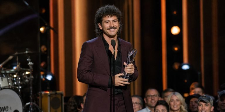 Cameron Whitcomb Triumphs at 2026 CCMA Awards Sweep