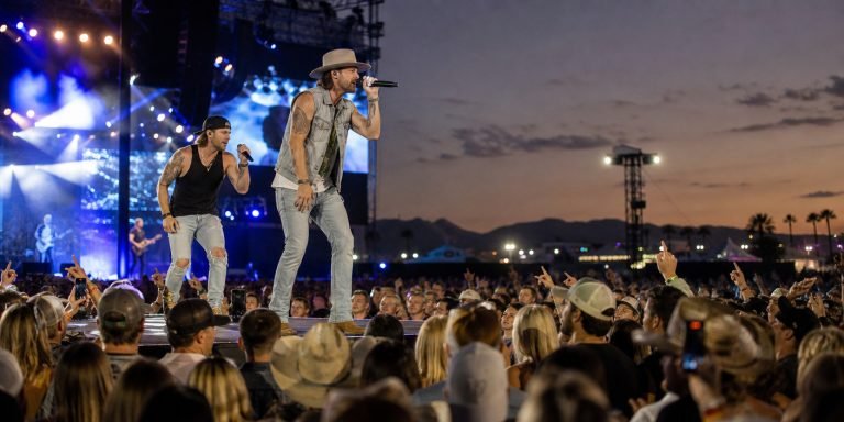 Florida Georgia Line to Headline Country Thunder Arizona 2027