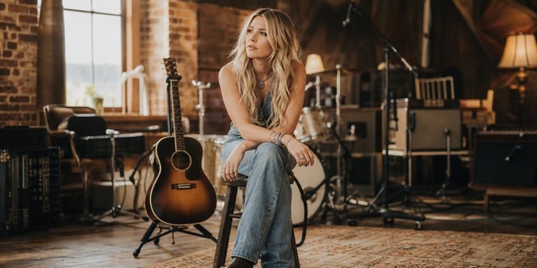 Kalsey Kulyk Drops Wistful Single ‘Your Side of the Bar’